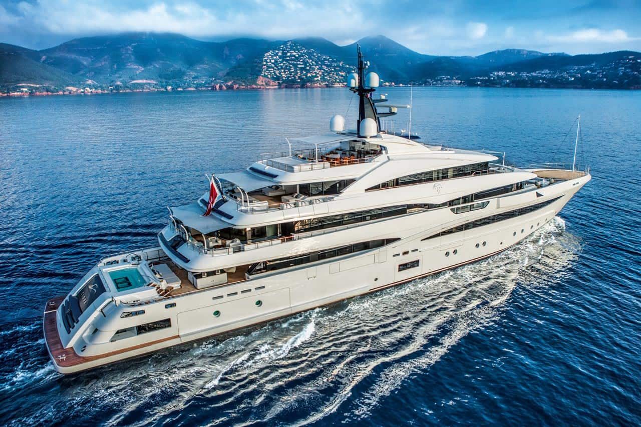 CRN Cloud 9 superyacht review