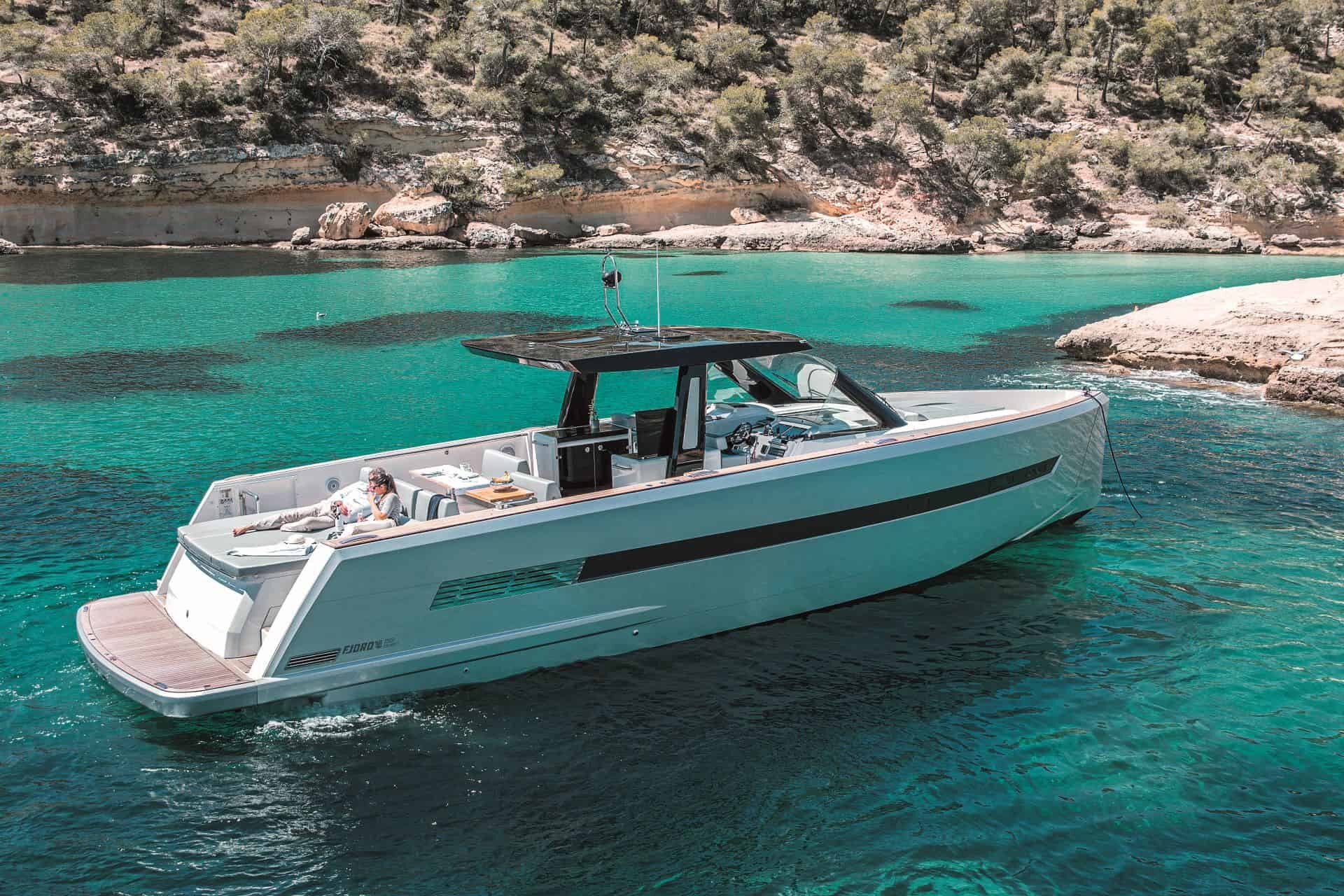 Fjord 52 Open motor boat review