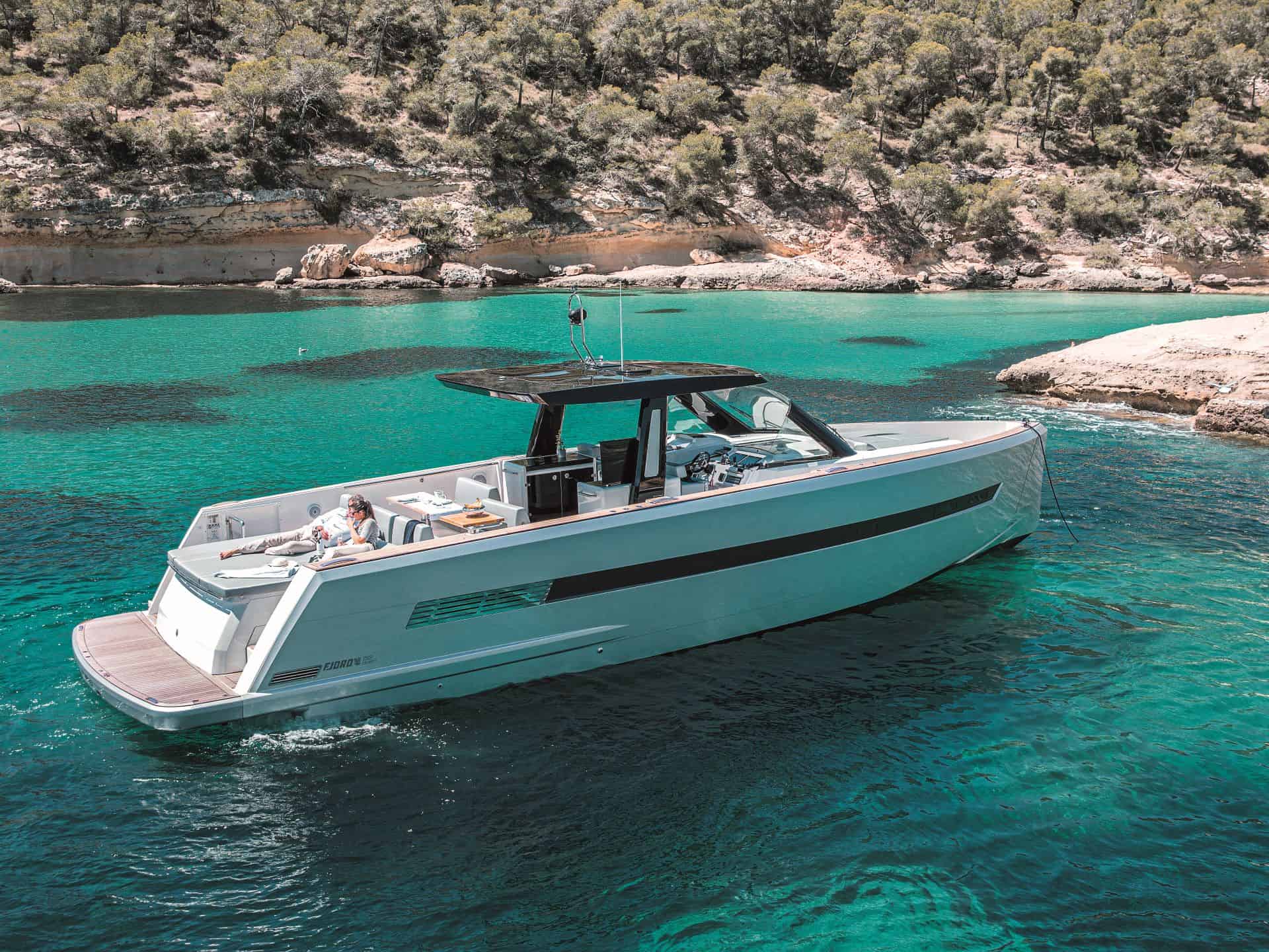 Fjord 52 Open motor boat review