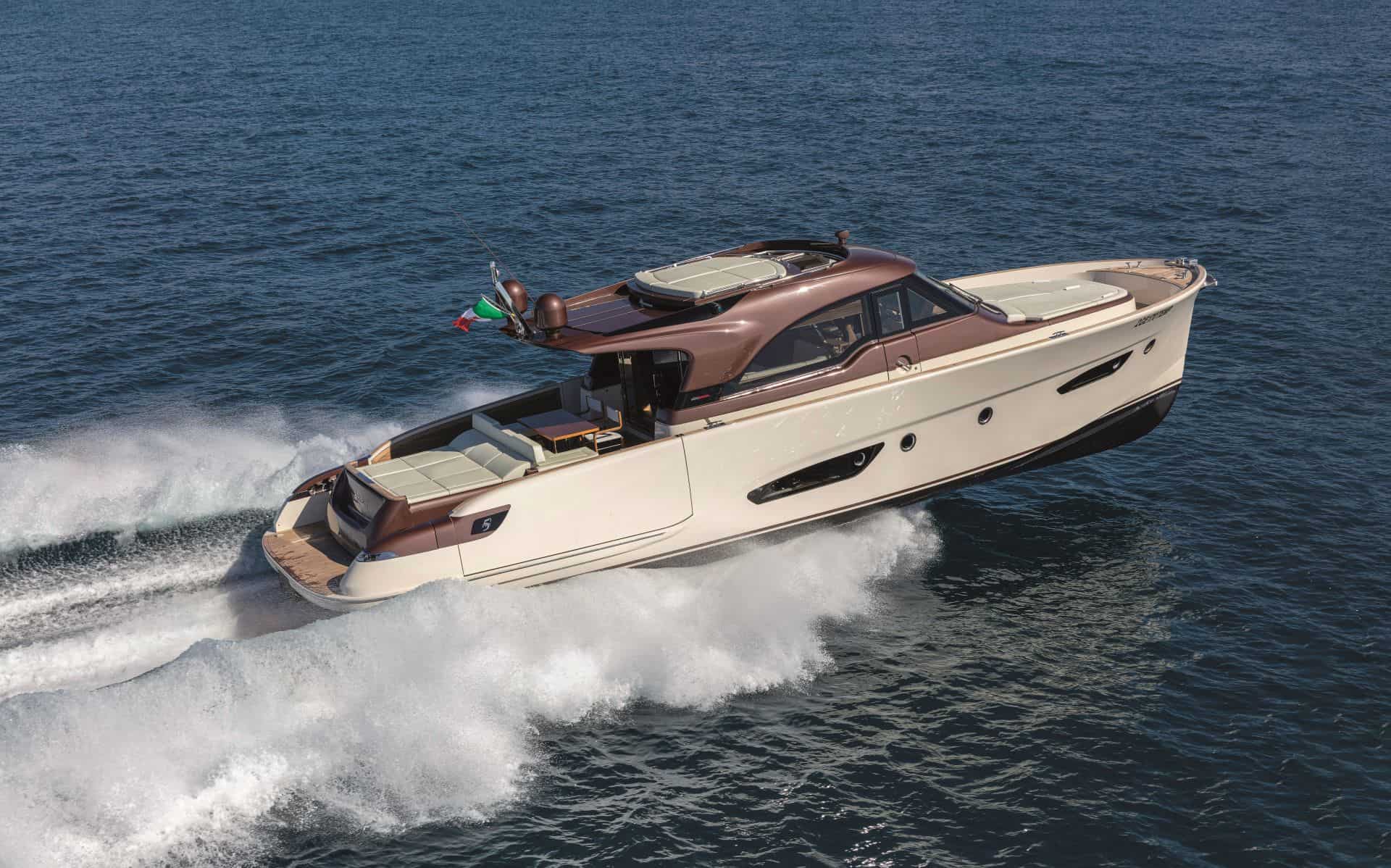 Solaris Power 55 motorboat review