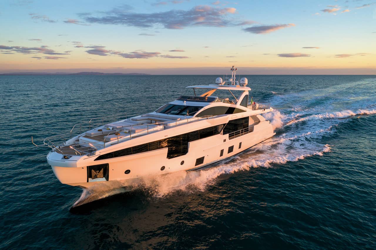 Azimut grande 32 motor yacht