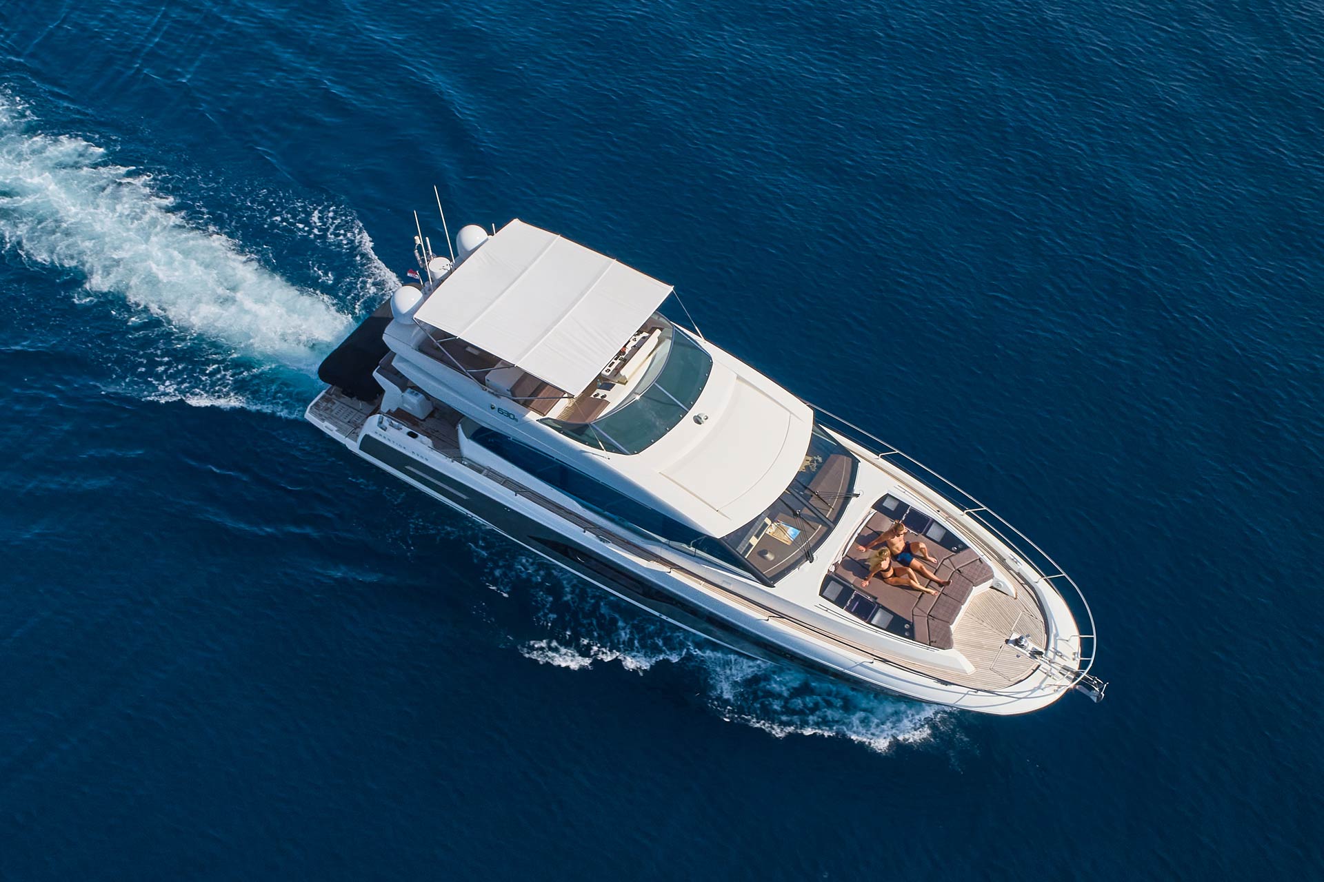 Prestige 630 Simull special charter offer