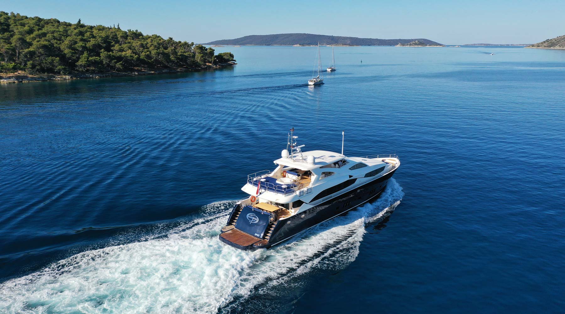 Sunseeker 34M Cassiopei cruising charter Adriatic Sea