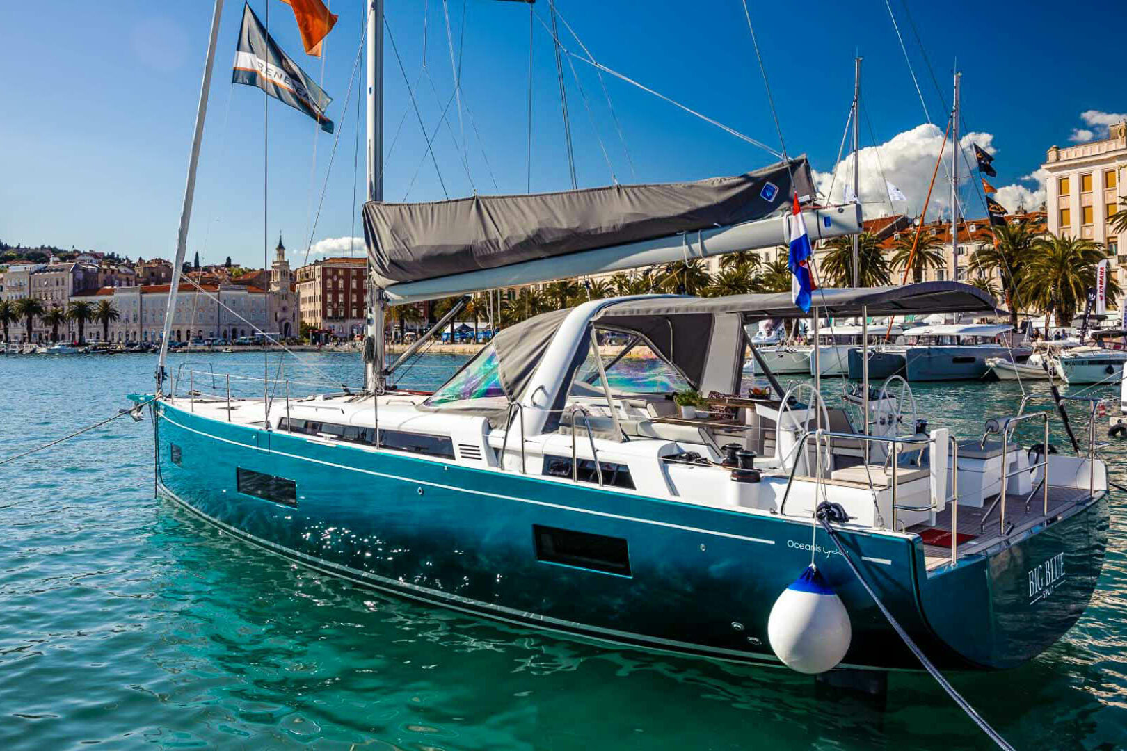 Sailing boat Oceanis Yacht 54 for charter profile