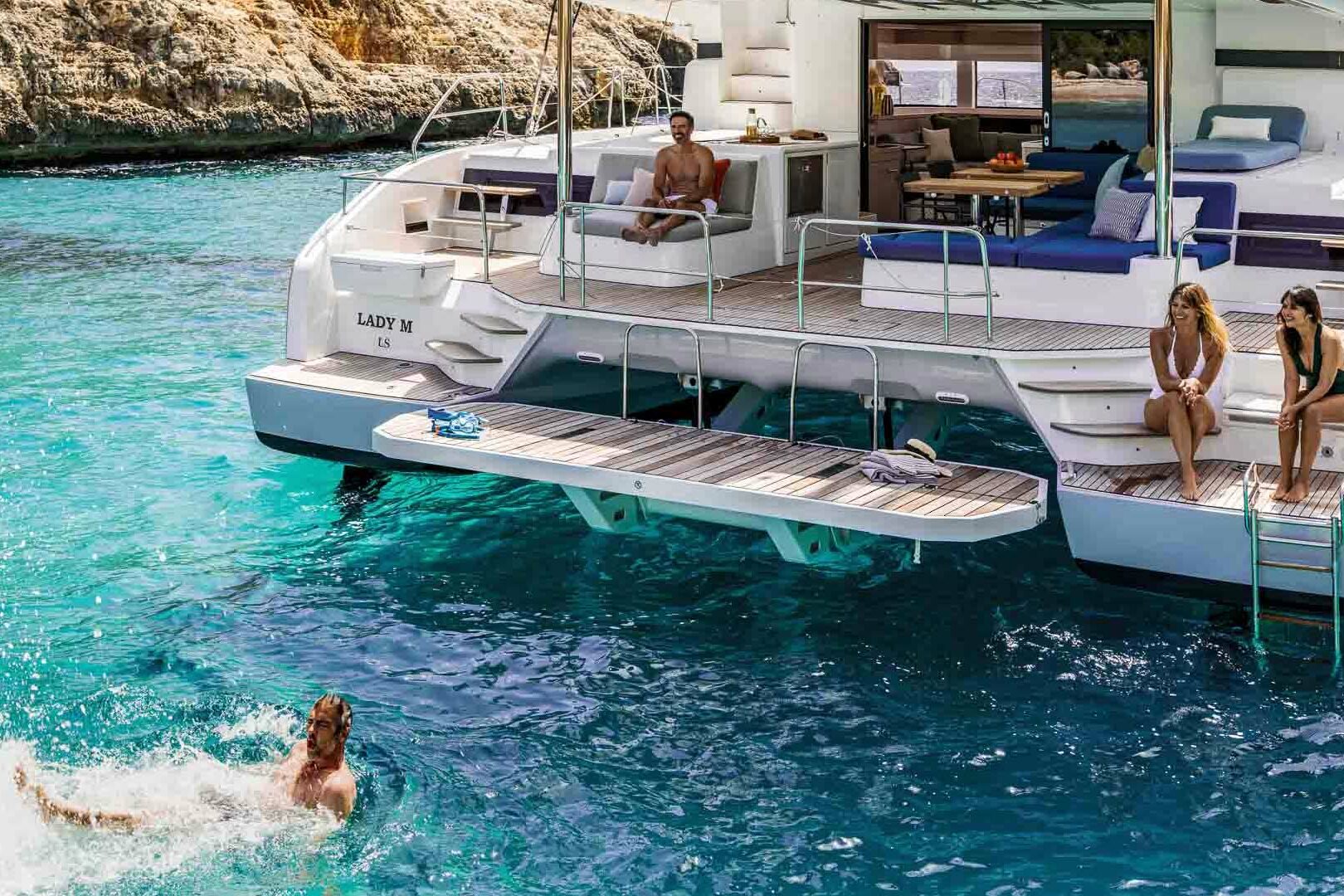 Lagoon 55 stern view
