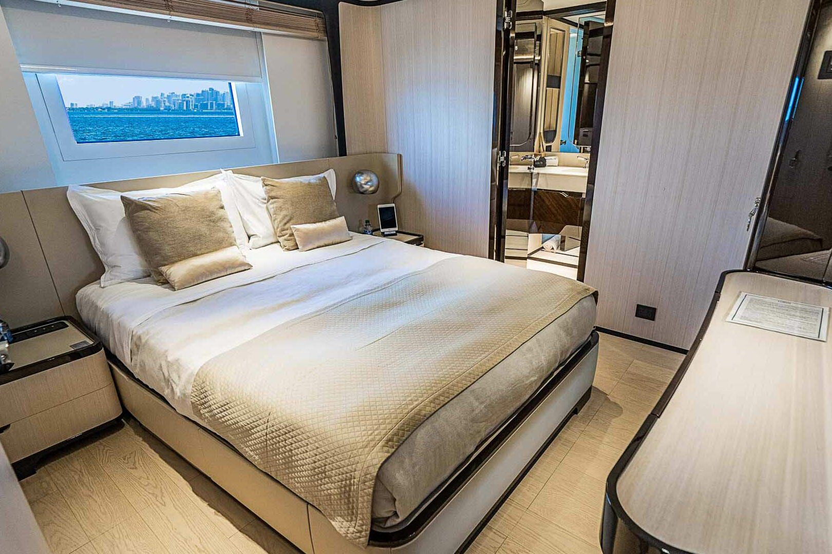 Benetti Delfino 95 VIP