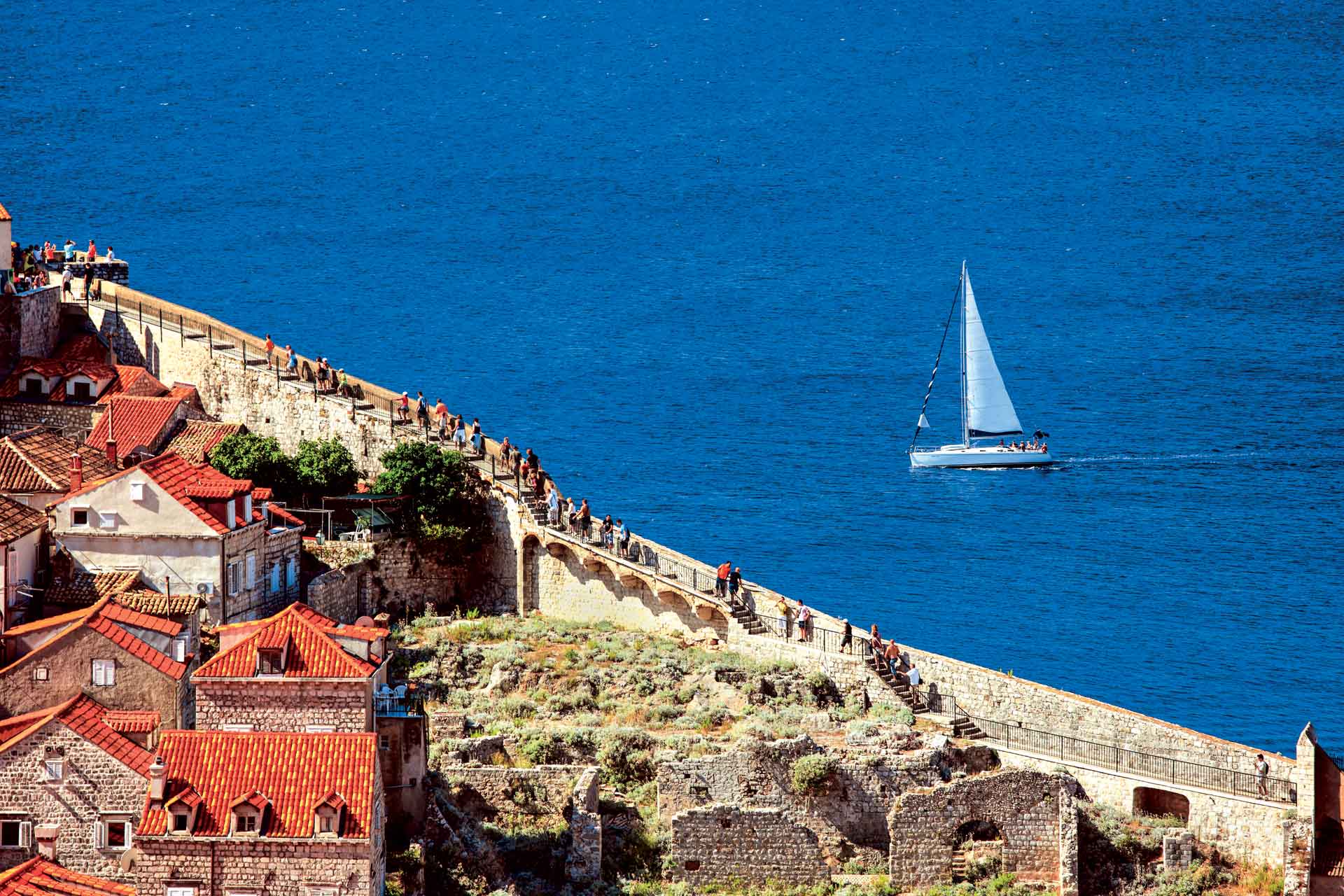 city walls of Dubrovnik Yacht Charter 