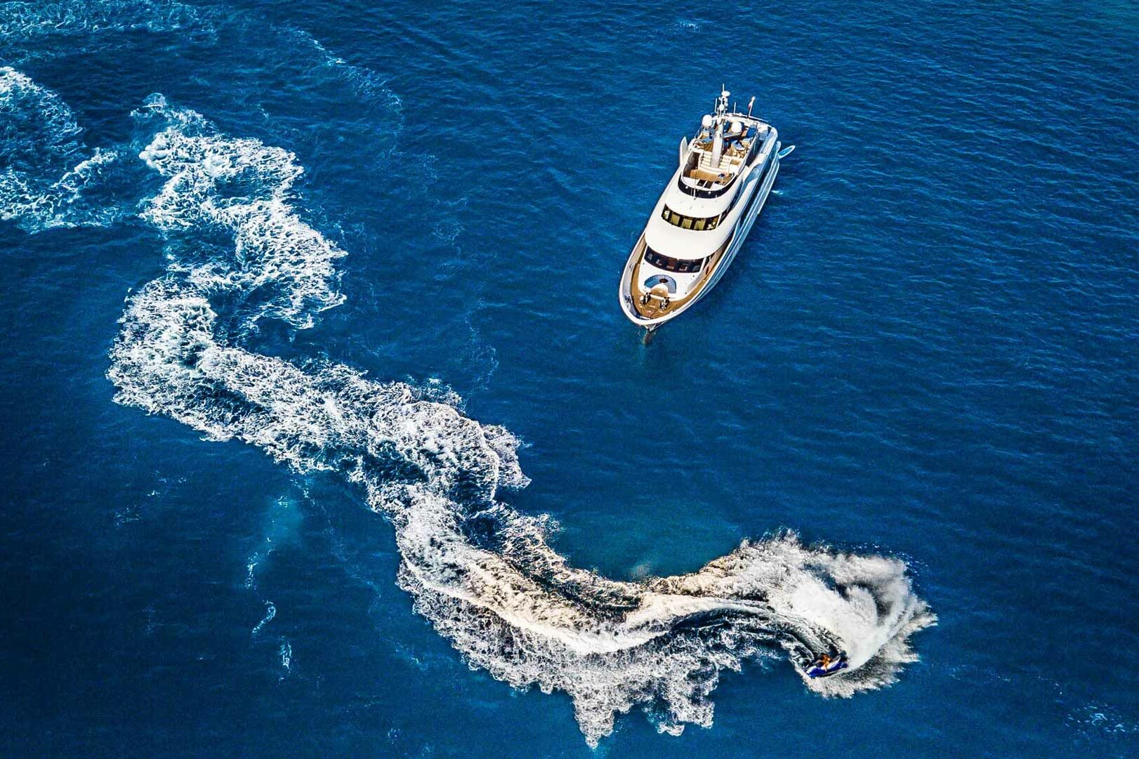 Luxury yacht Timmerman 33 Milaya aereal