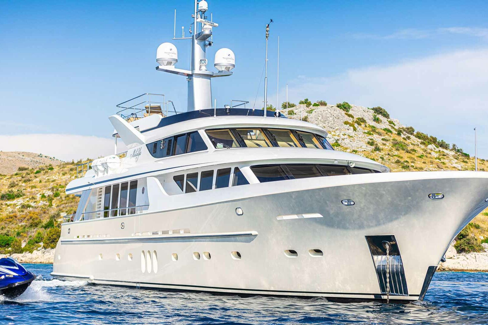 Milaya side view