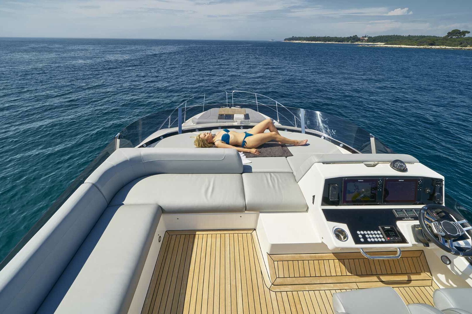 Sunseeker Manhattan 55 Apolo sunbeds