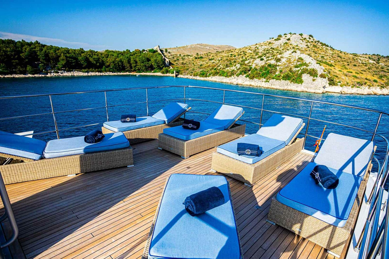 Milaya sundeck lounges