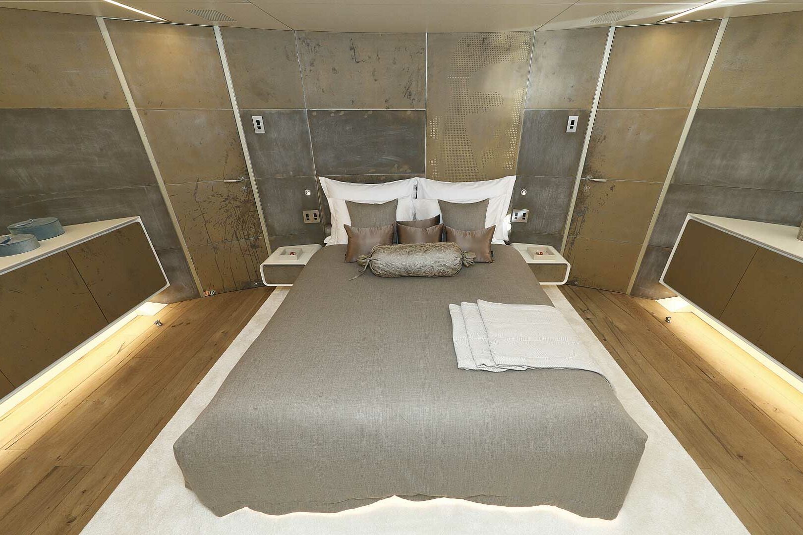 Anavi VIP cabin