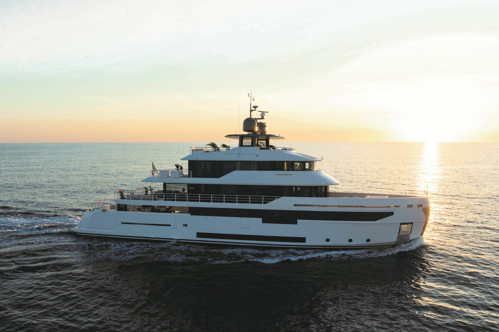 Benetti B.YOND 37M