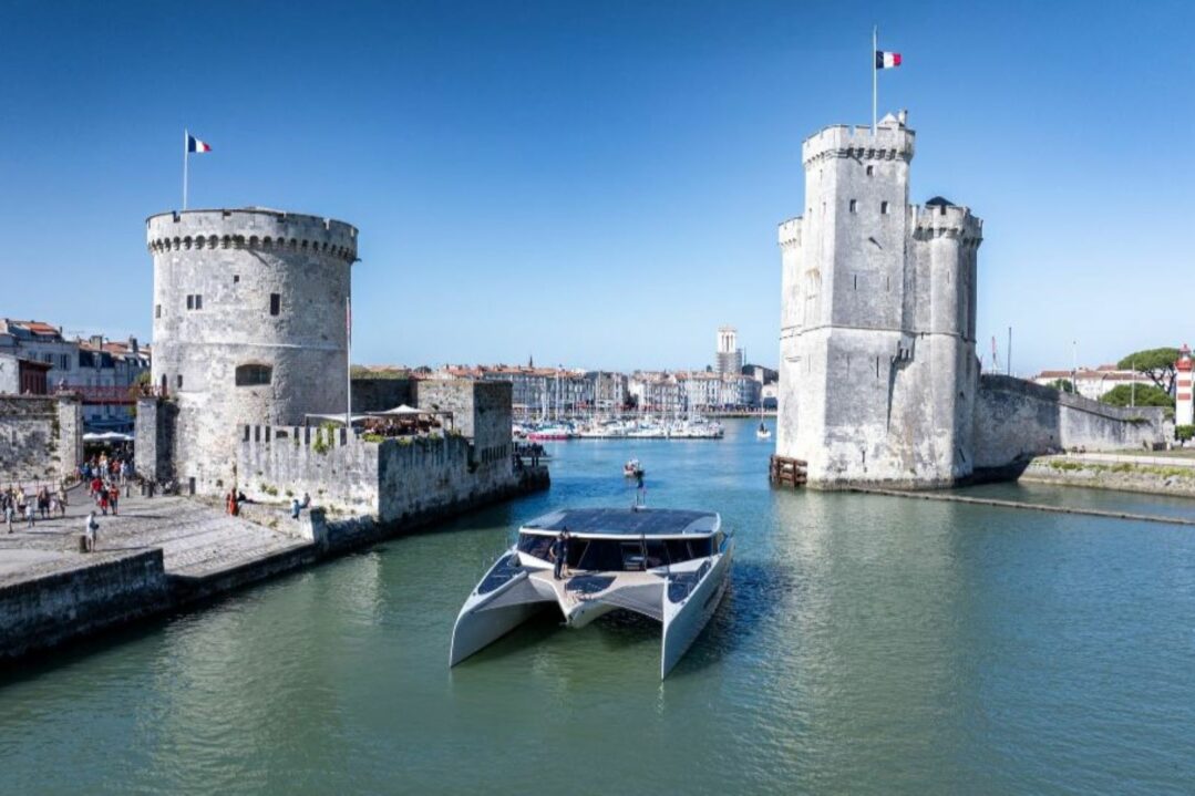 modx 70 catamaran lorient