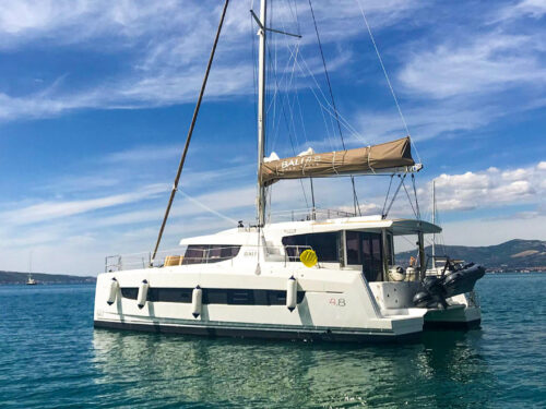 Luxury catamaran Bali 4.8 main