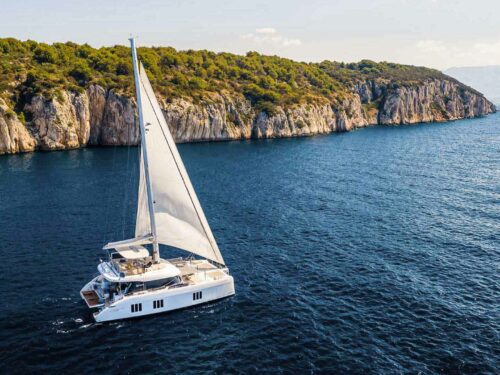 Luxury catamaran Sunreef 50 sailing