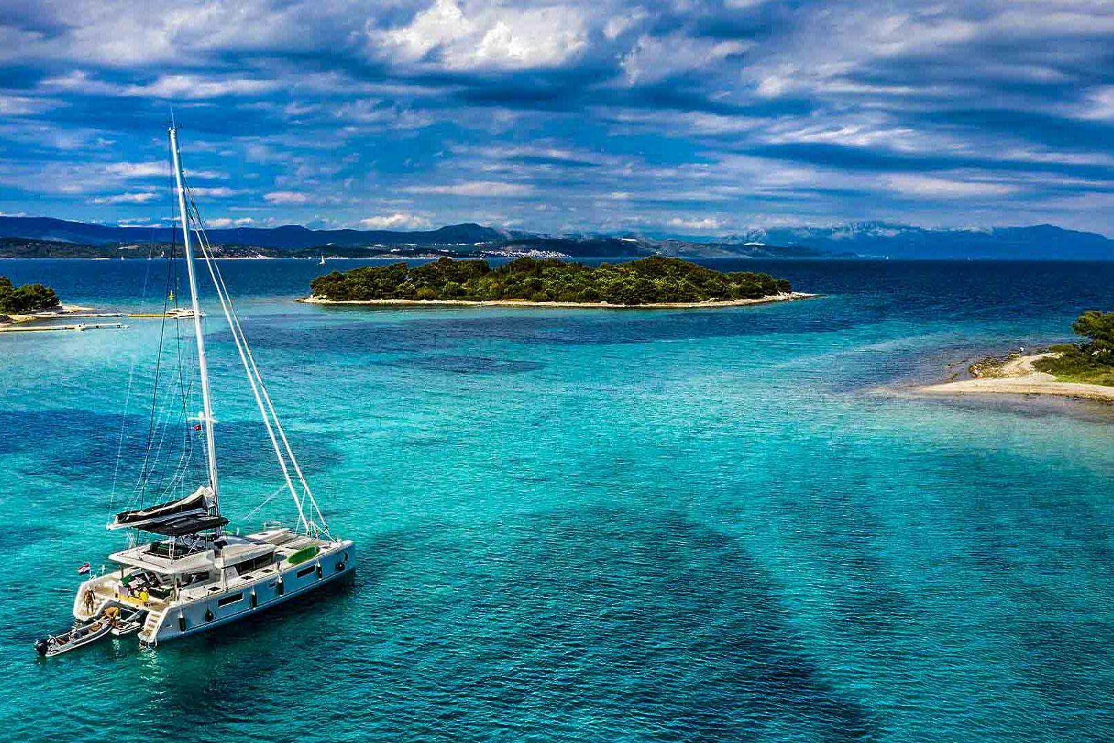 Luxury catamaran Lagoon 52 F anchored