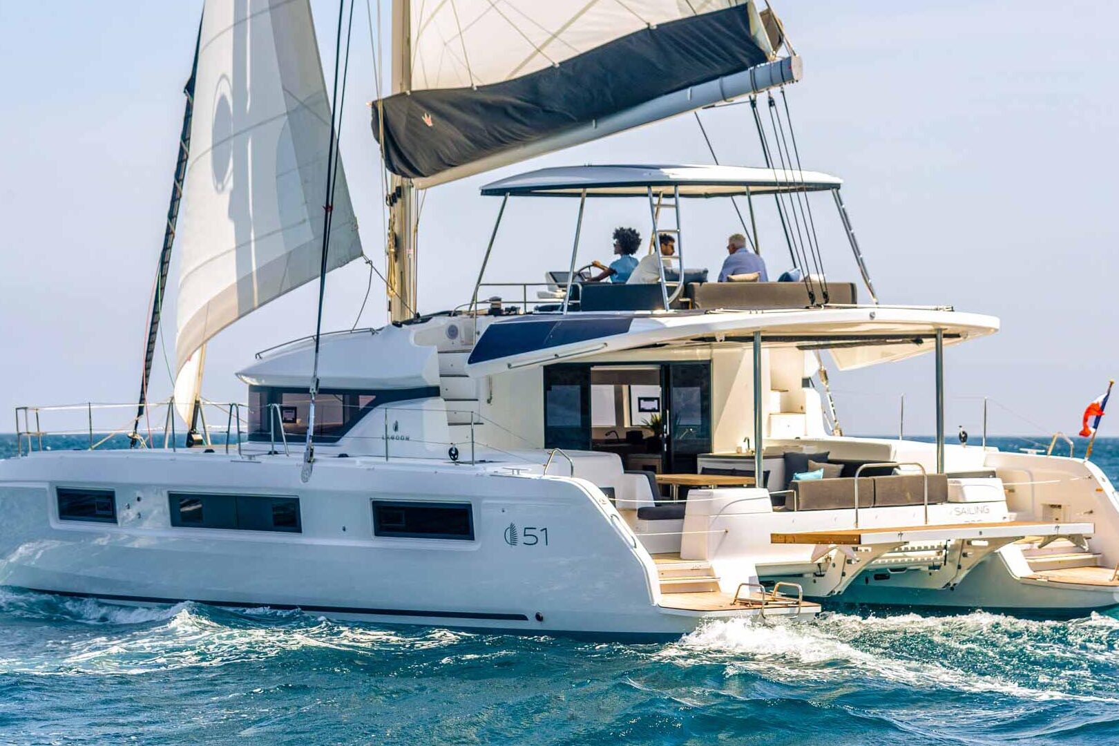 Luxury catamaran Lagoon 51 cruising