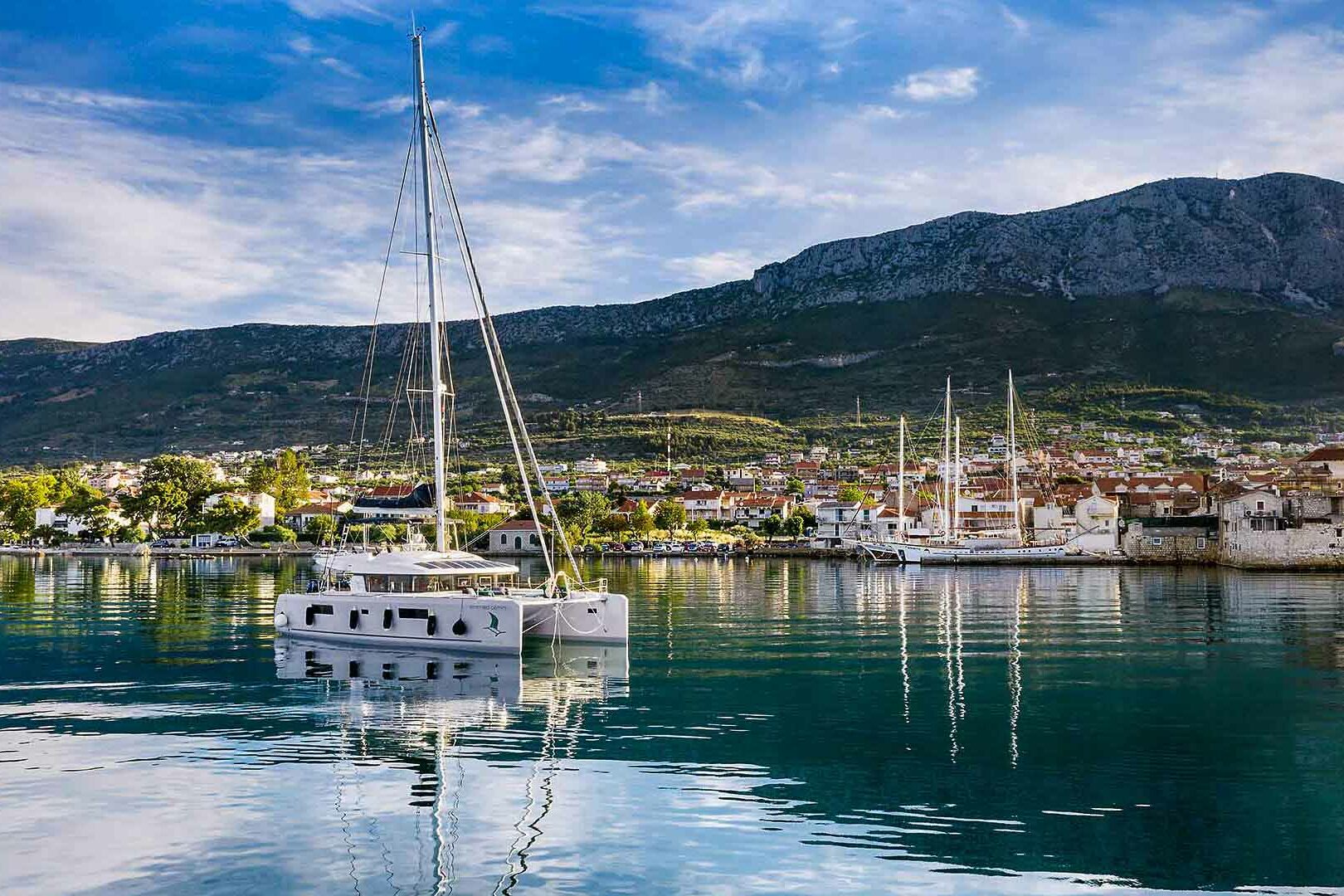 Luxury catamaran Lagoon 52 F side view