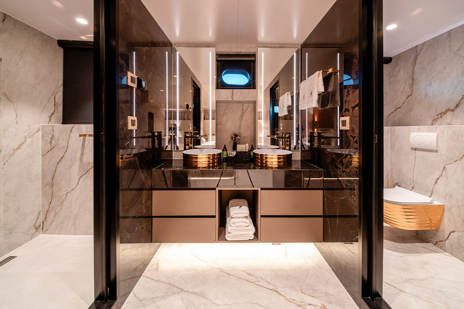 Nocturno yacht cabin bathroom