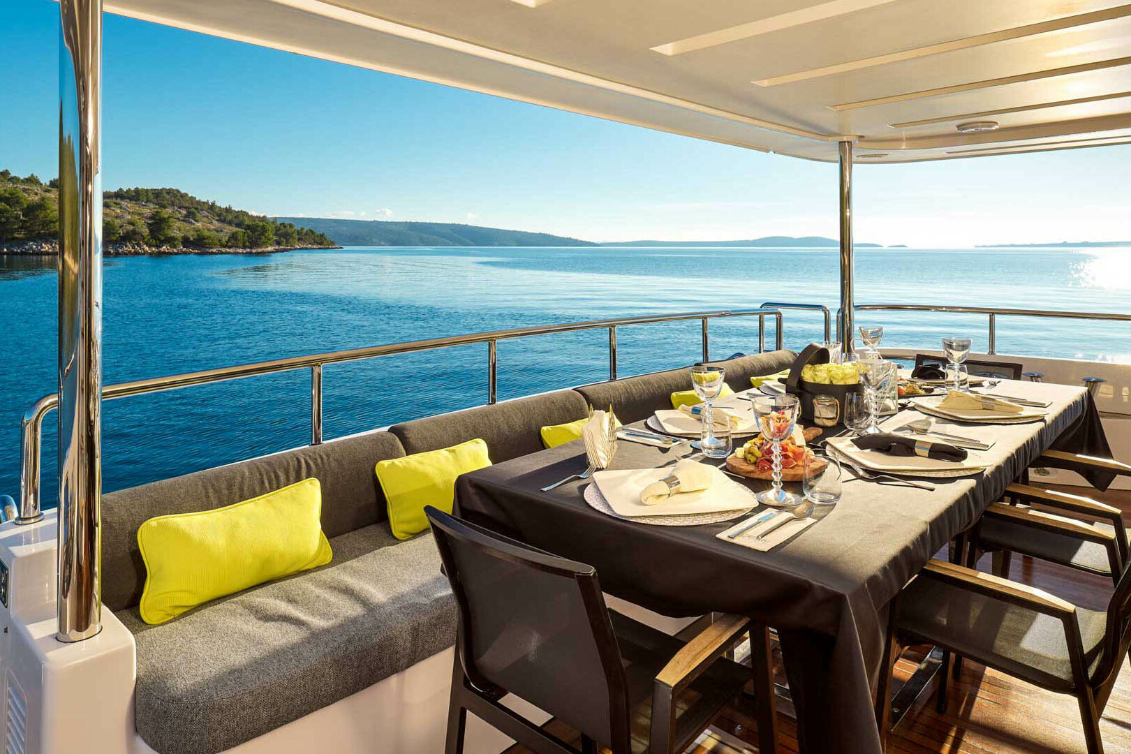 Ocean Drive aft dining