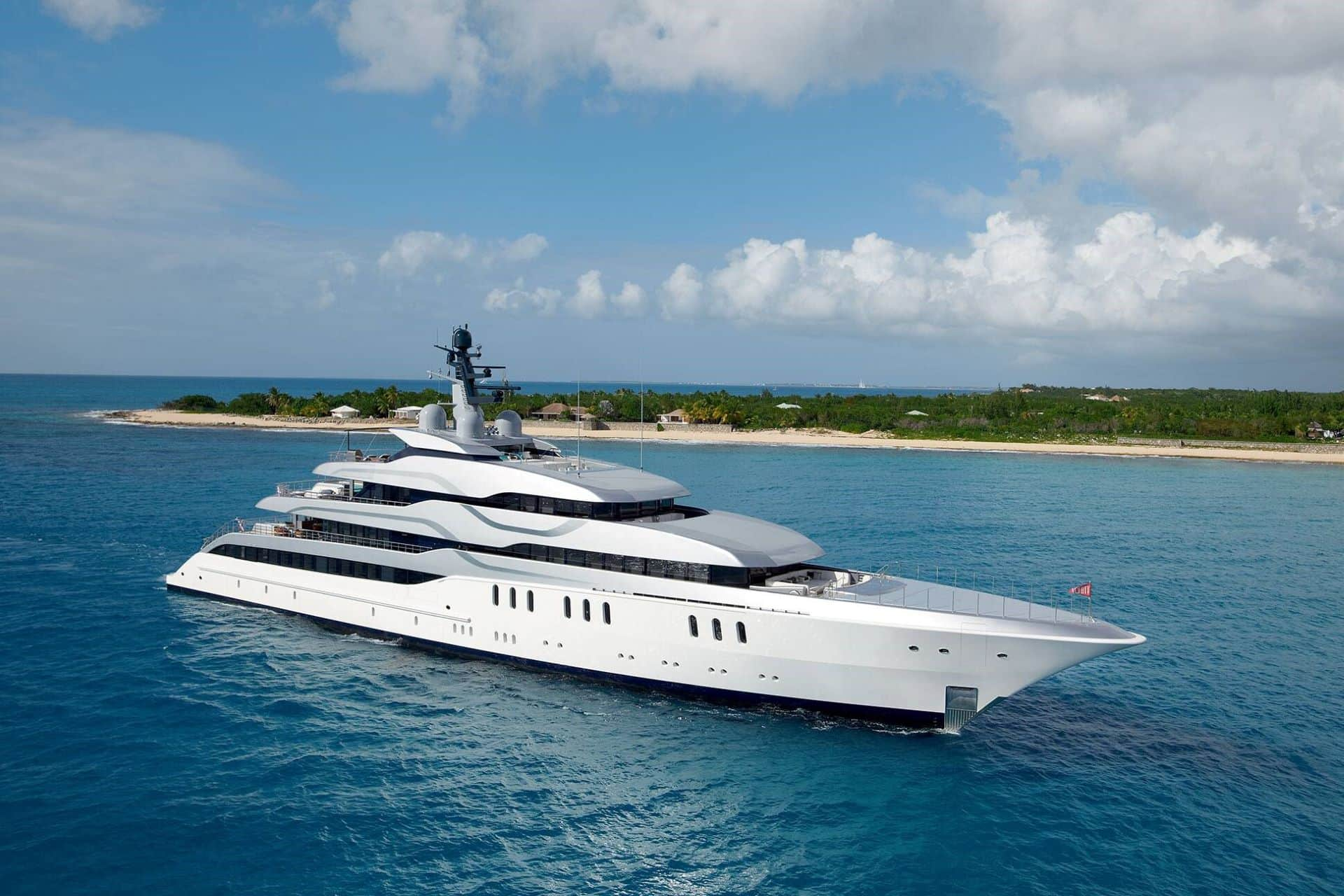 superyacht Bernard Arnault