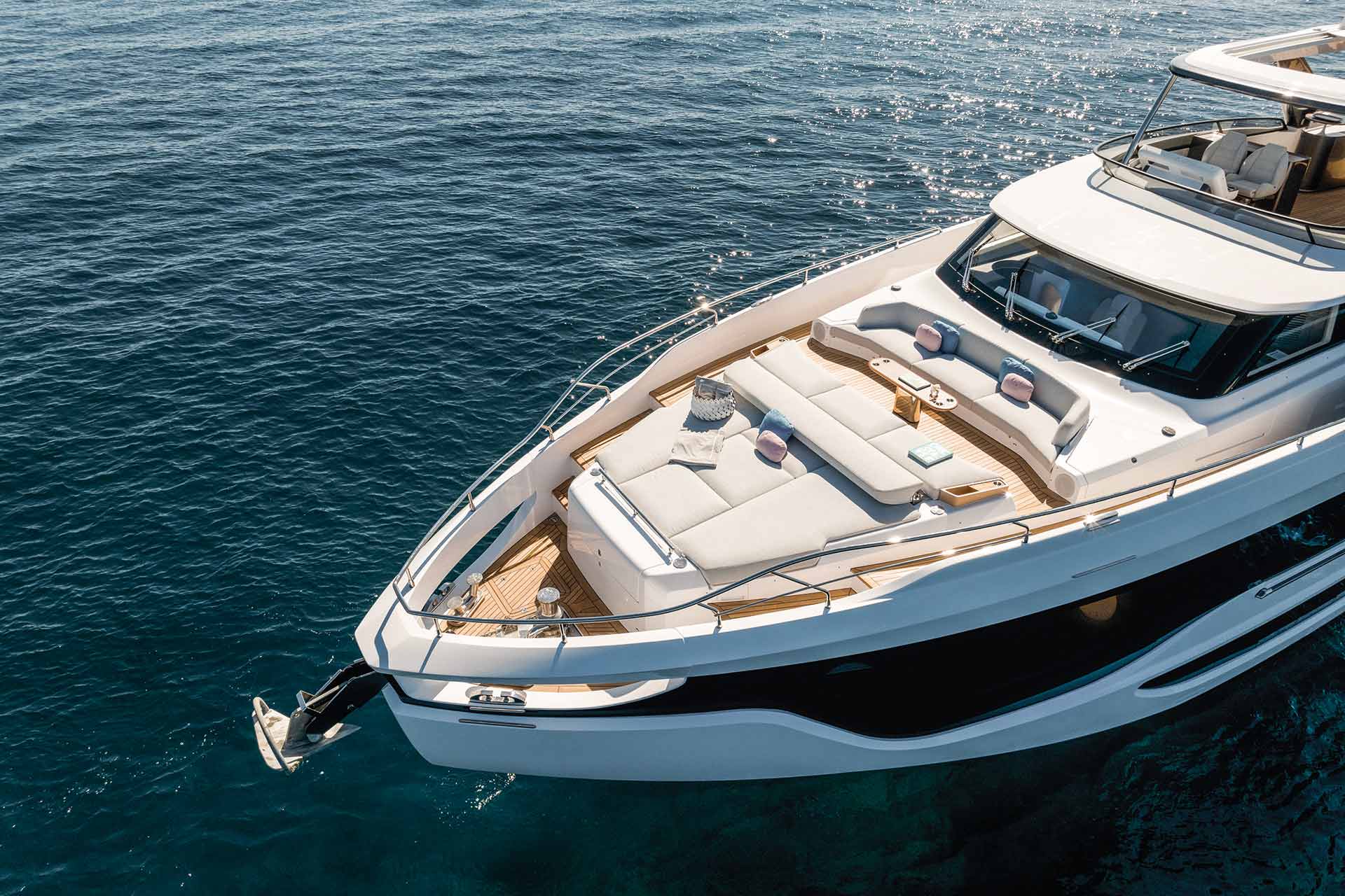 azimut grande 26 metri exterior