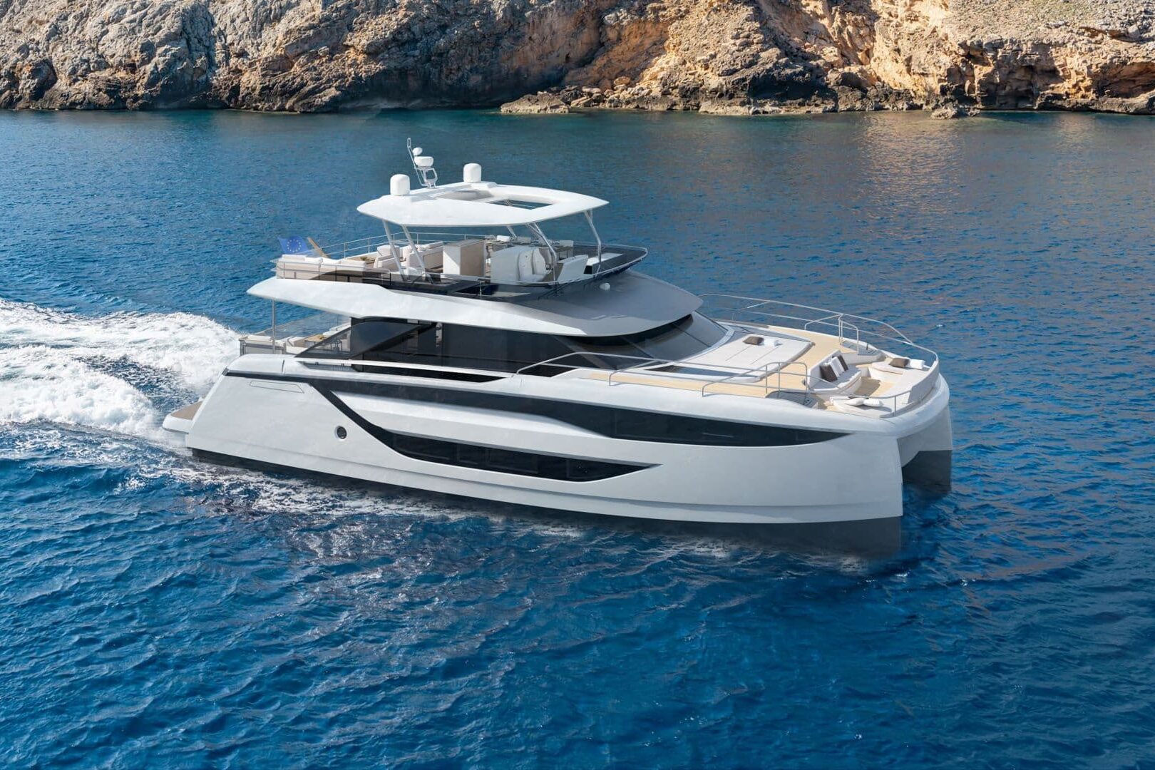Catamaran Prestige M8