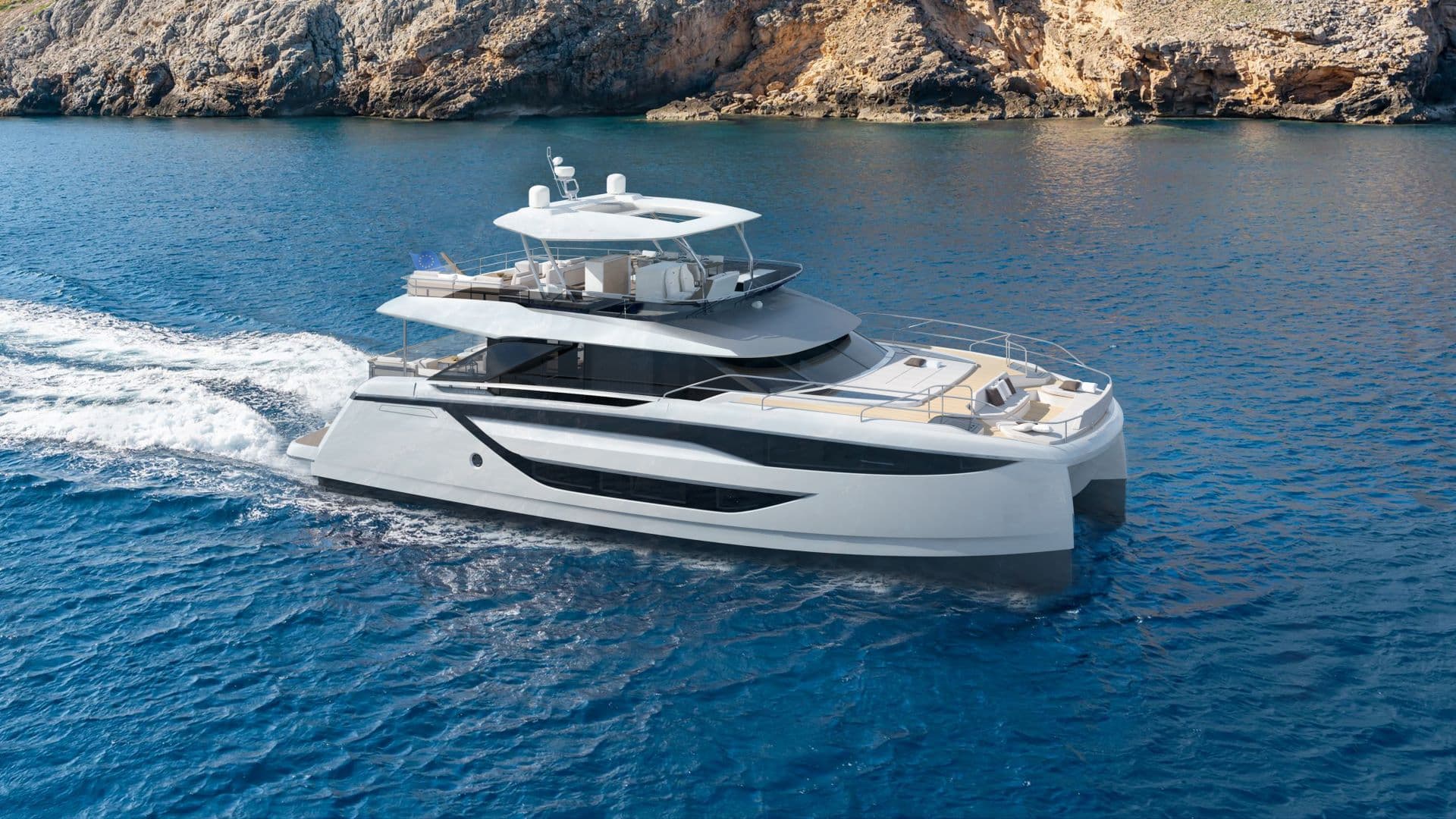 Catamaran Prestige M8