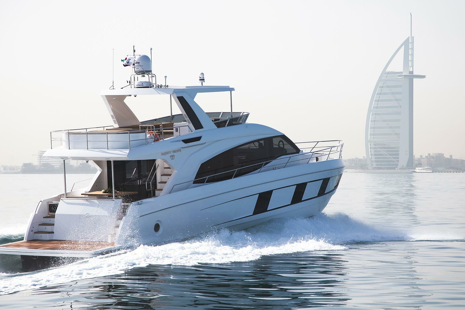 gulf craft majesty 62