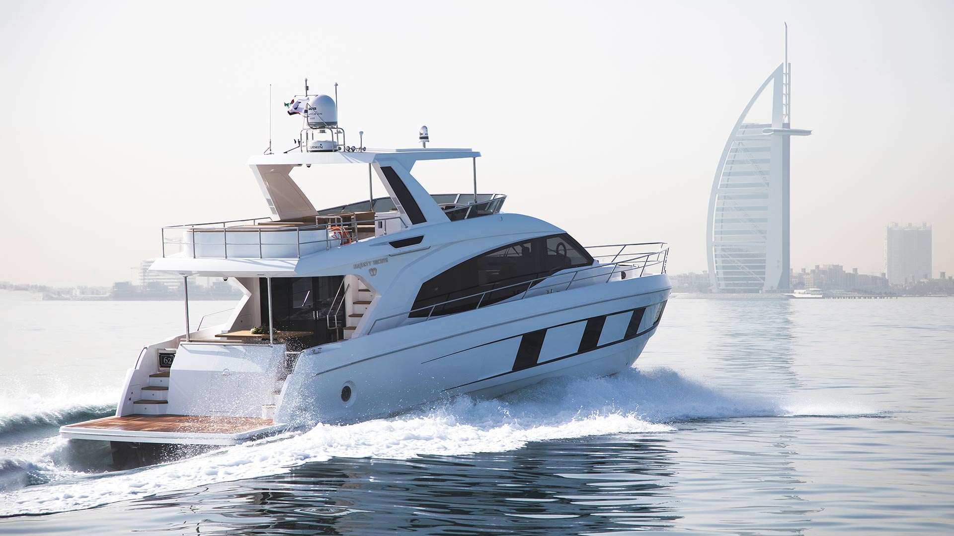 gulf craft majesty 62