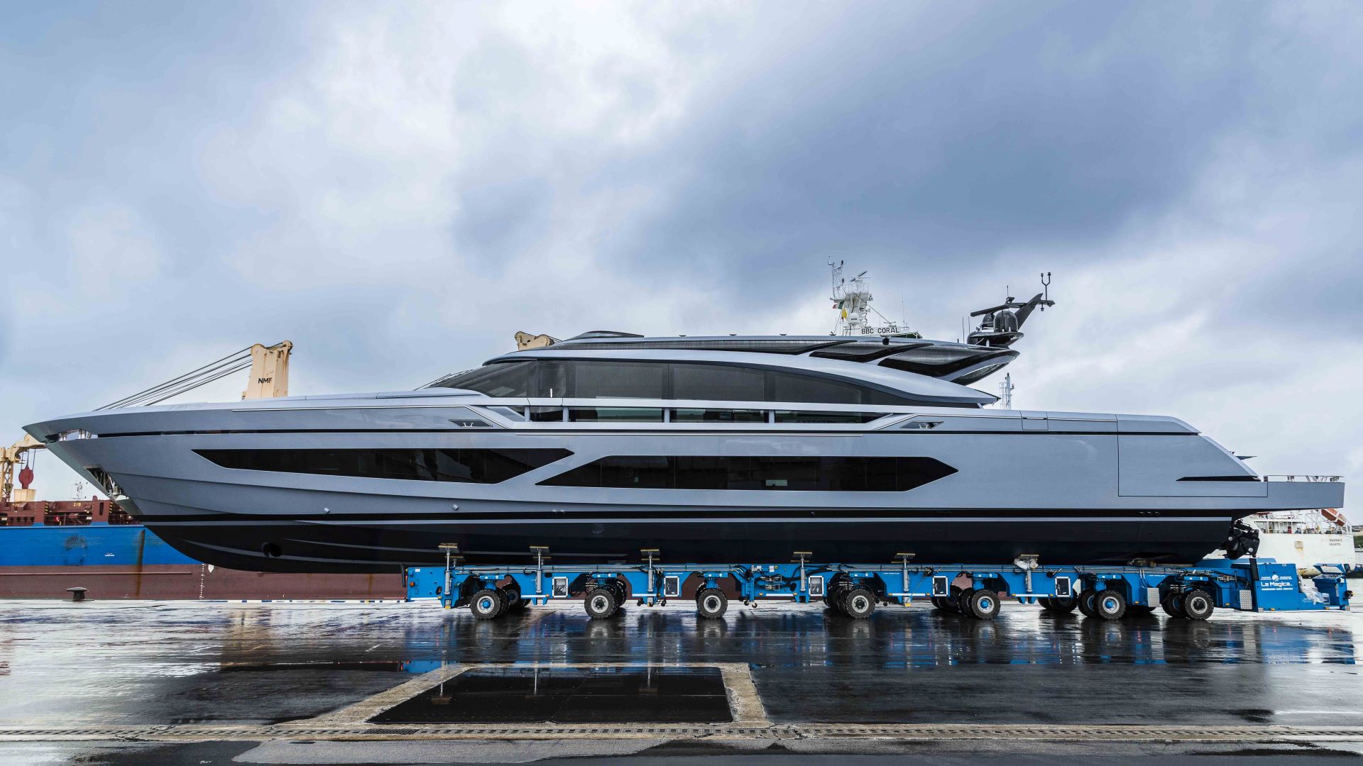 AB120 luxury yacht