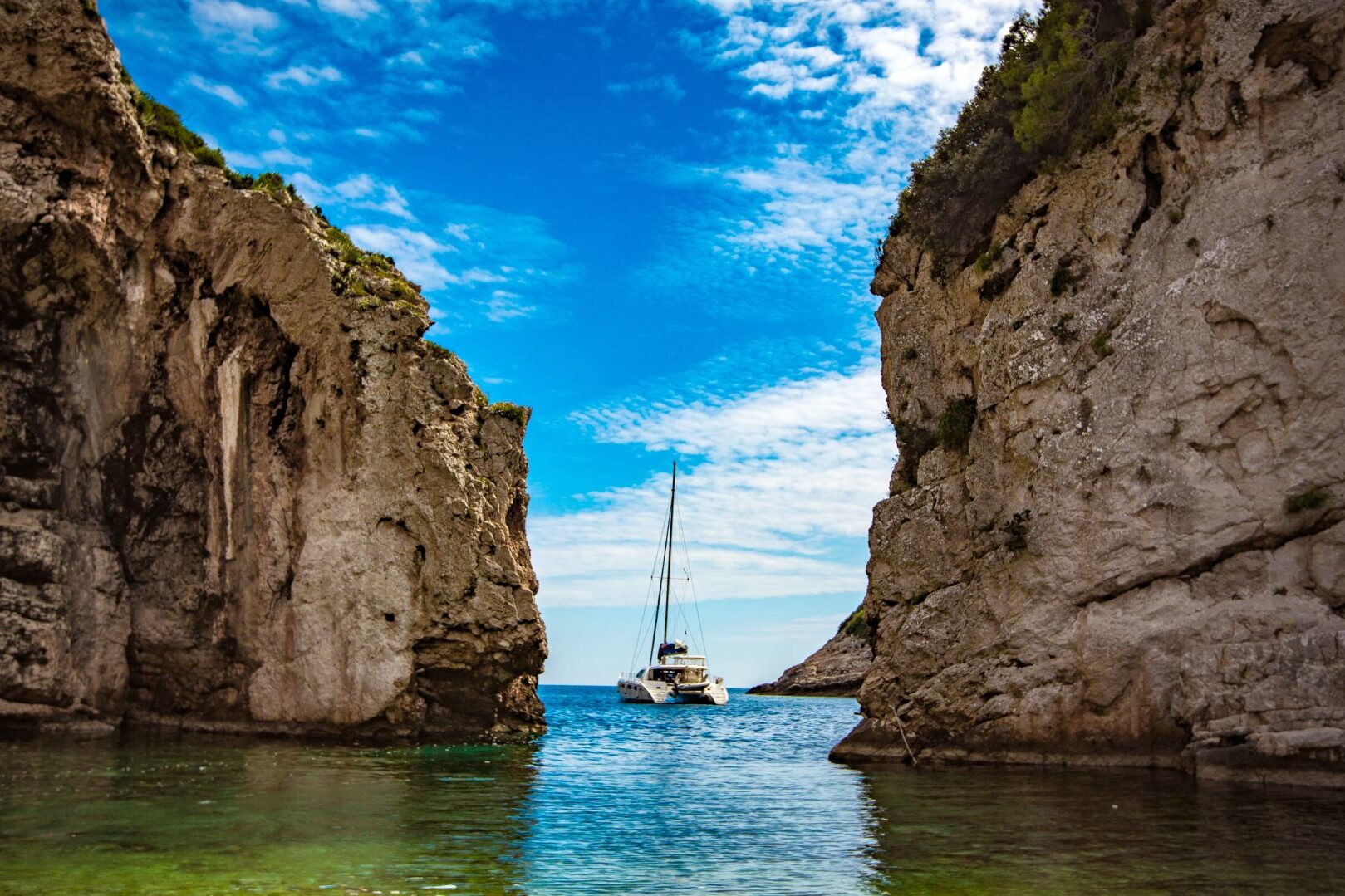 Spring sailing catamaran charter