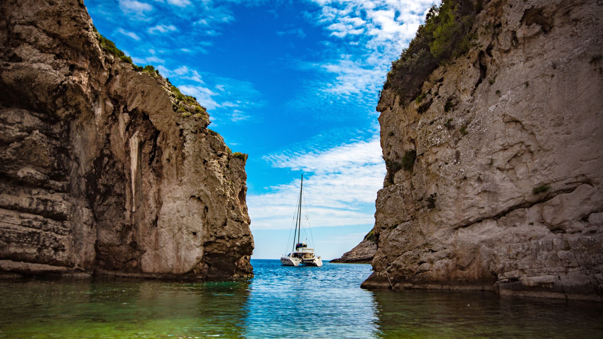 Spring sailing catamaran charter