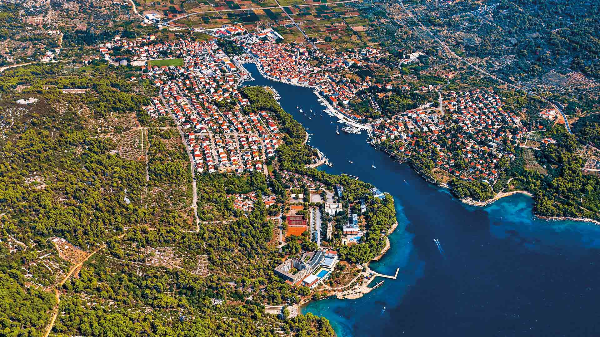 superyachts in split