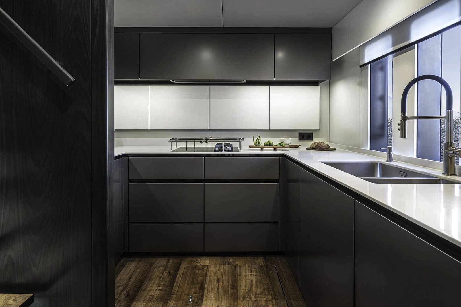 Luxury catamaran Sunreef 70 Power kitchen