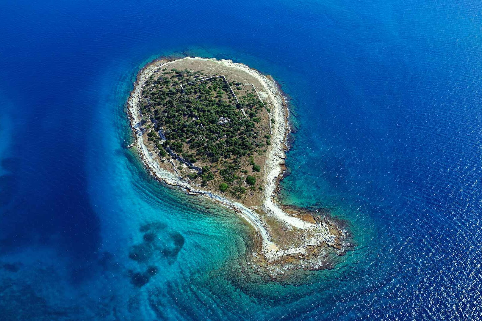 Gaz, small islands in Croatia