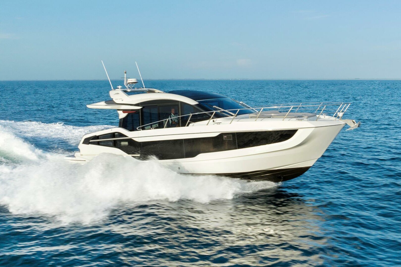 Galeon 450 HTC