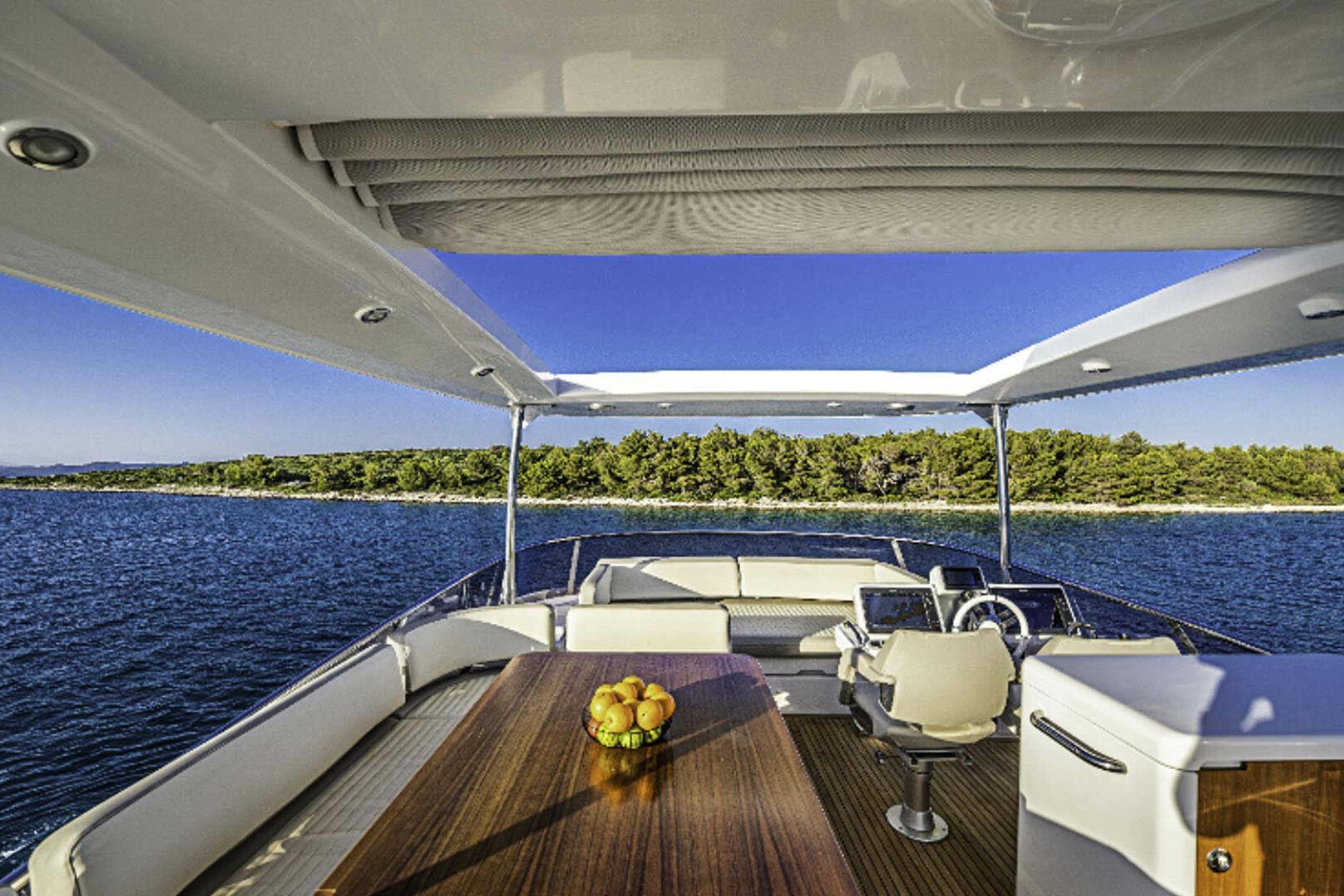 Luxury yacht Bollinger sundeck