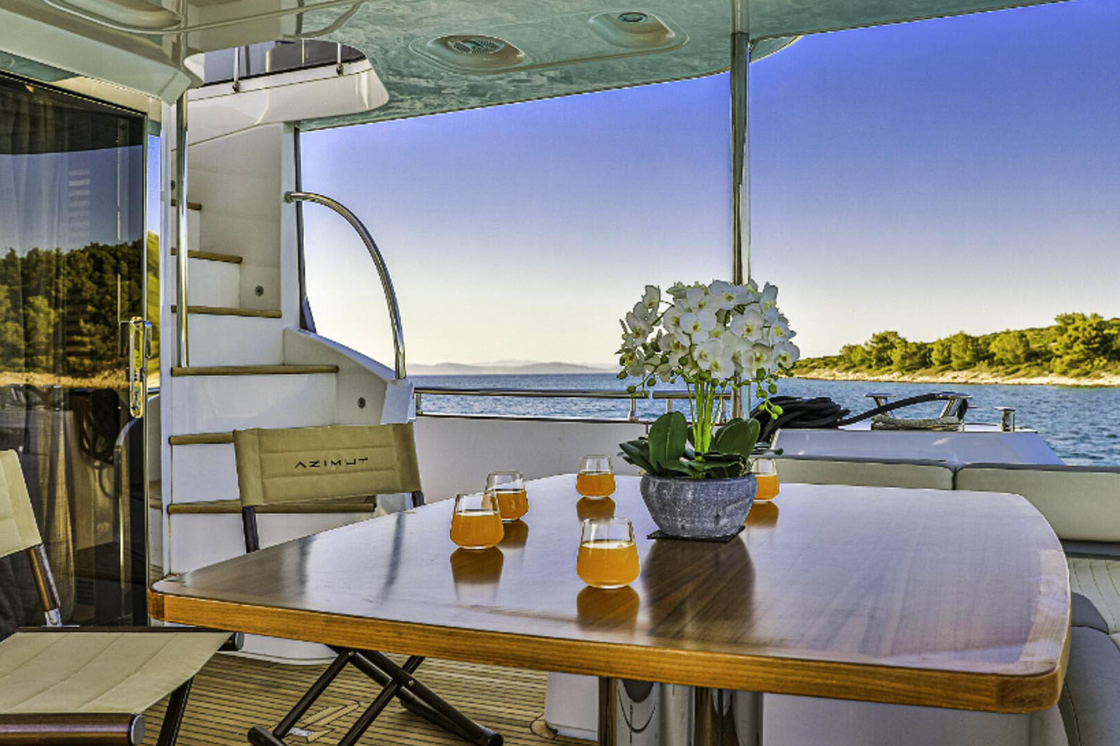 Luxury yacht Bollinger aft dining area
