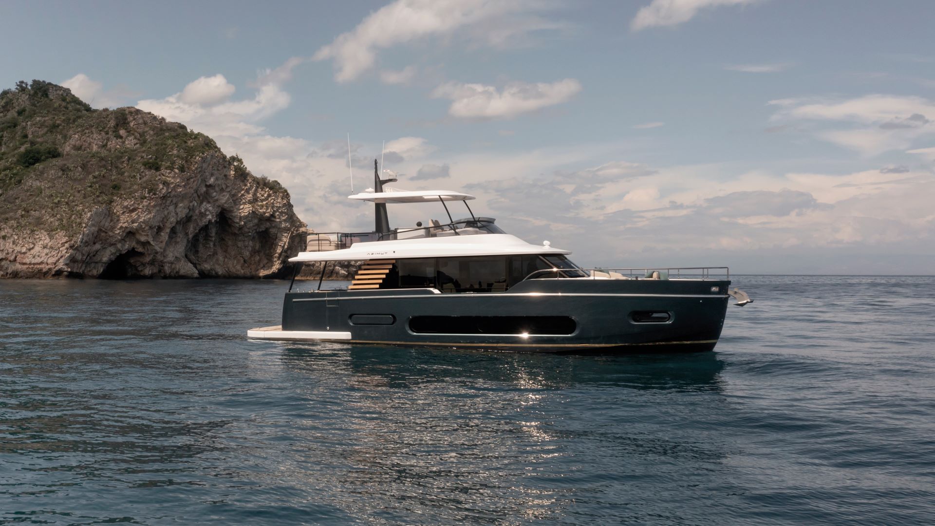 Azimut Magellano 60