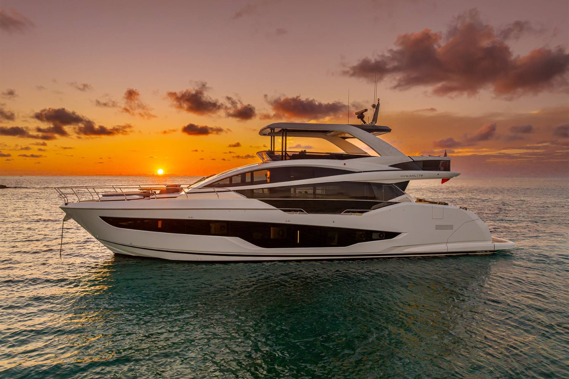 Pearl 72 exterior