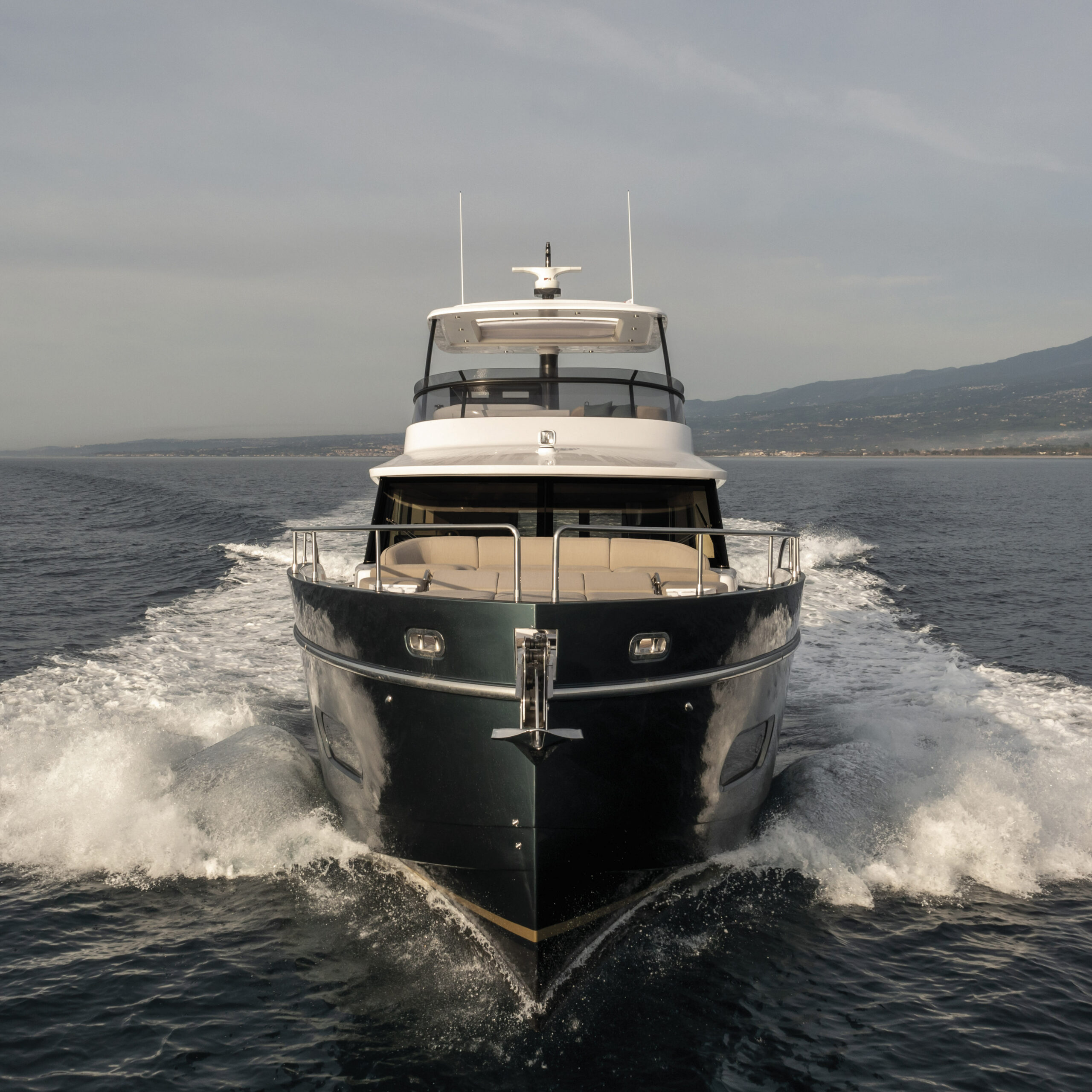 Azimut Magellano 60 Cruising