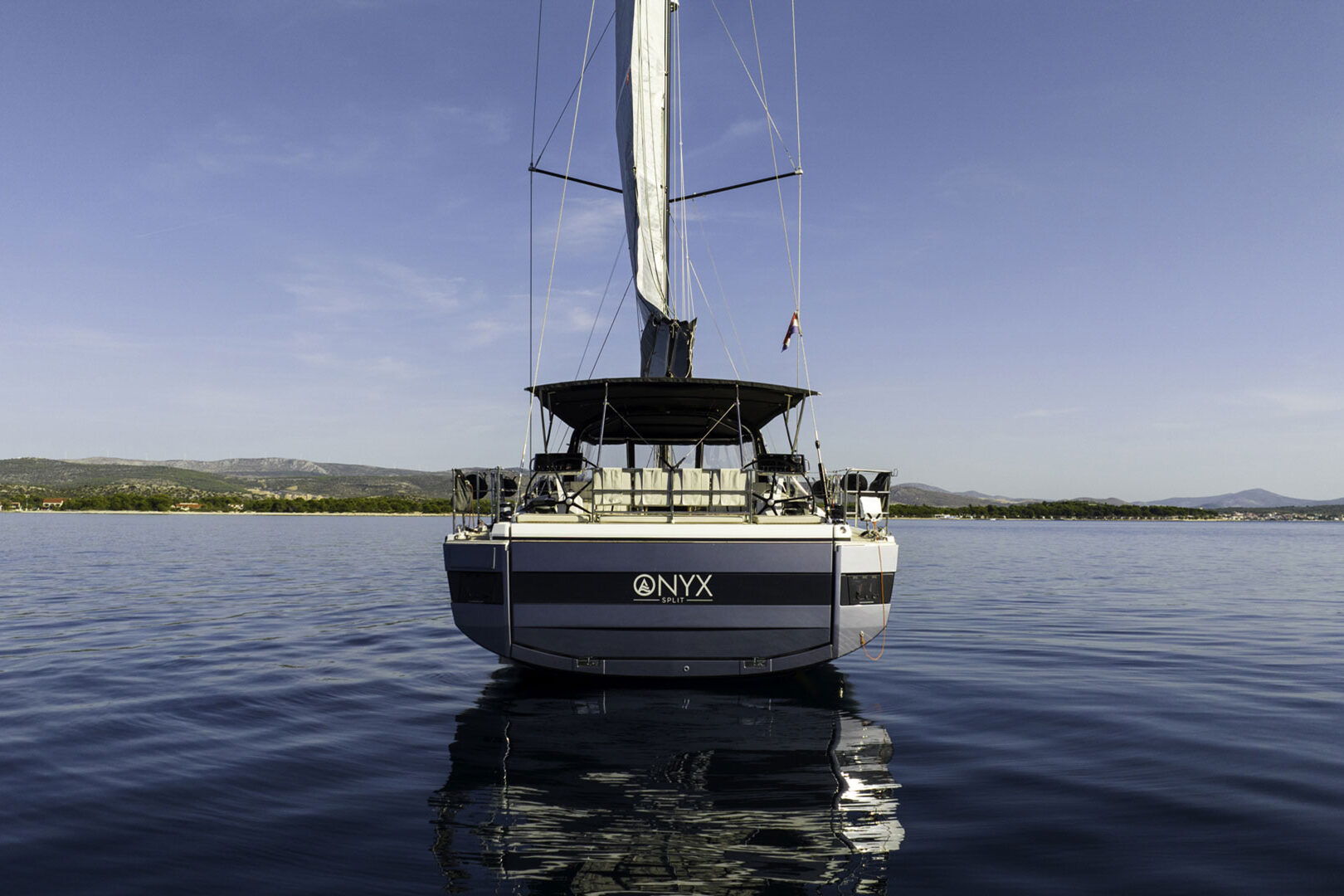 Oceanis Yacht 62 aft view