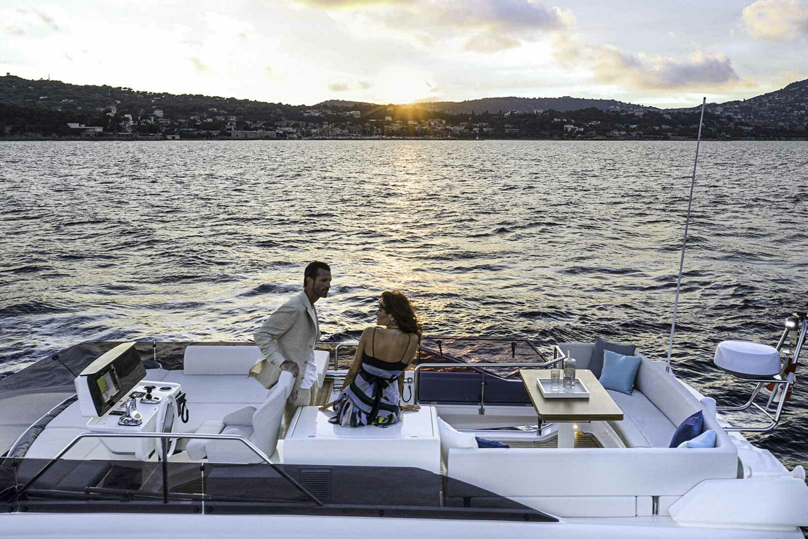 Ferretti Yachts 500 flybridge view