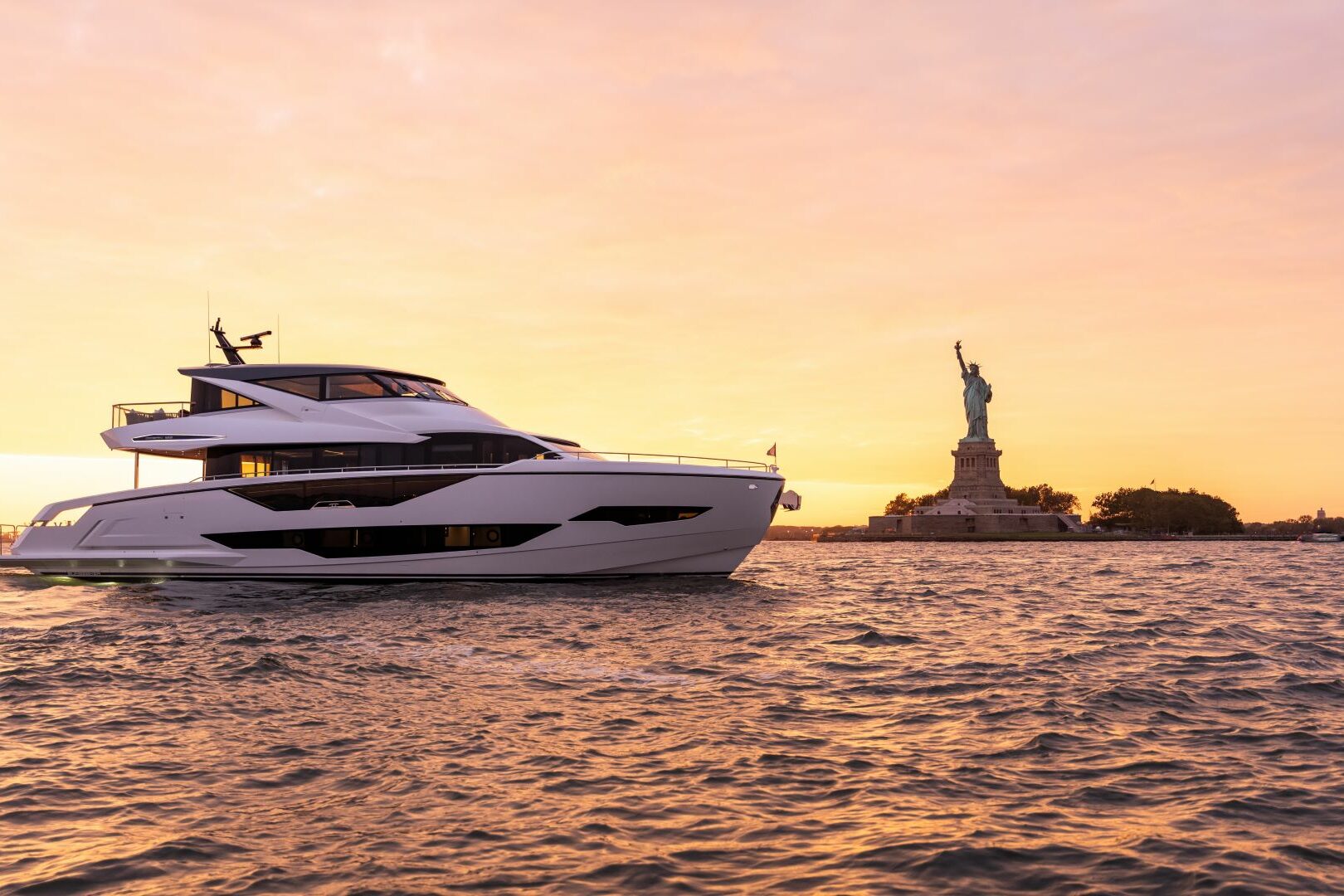 Sunseeker Ocean 182 exterior design