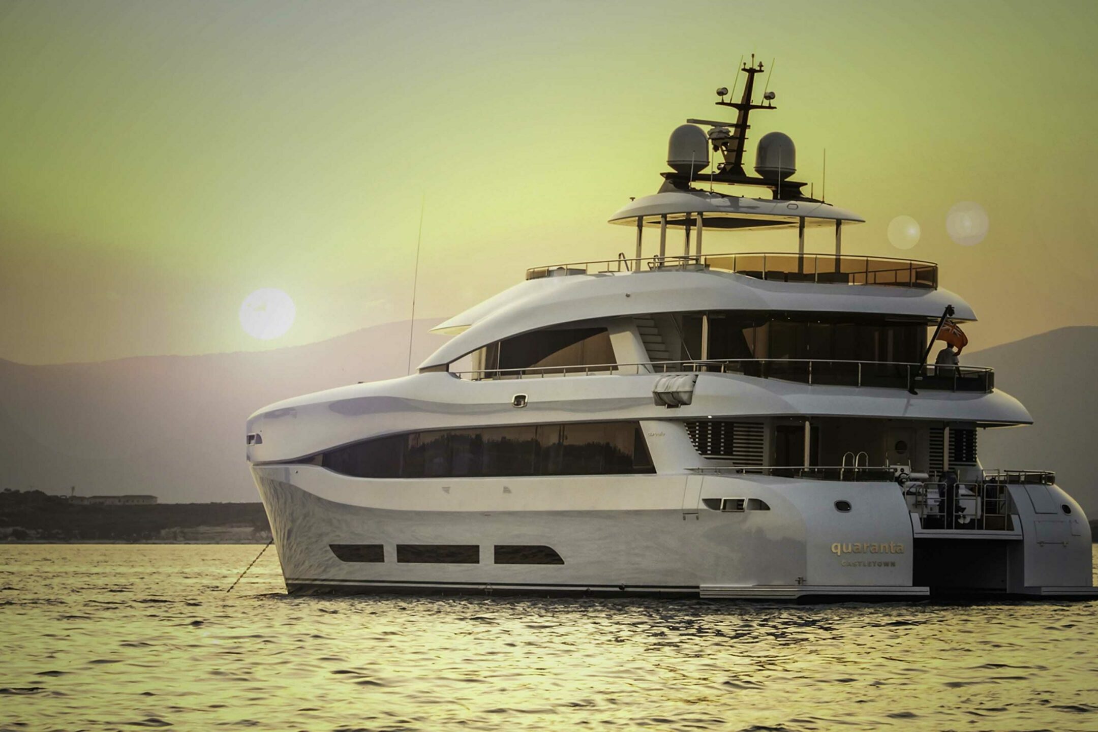 Luxury yacht QUARANTA extrernal view