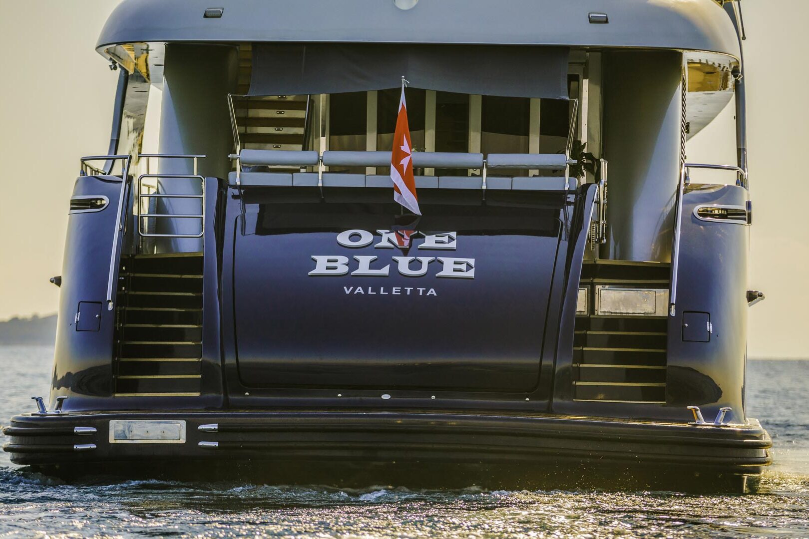 Luxury yacht ONE BLUE stern view