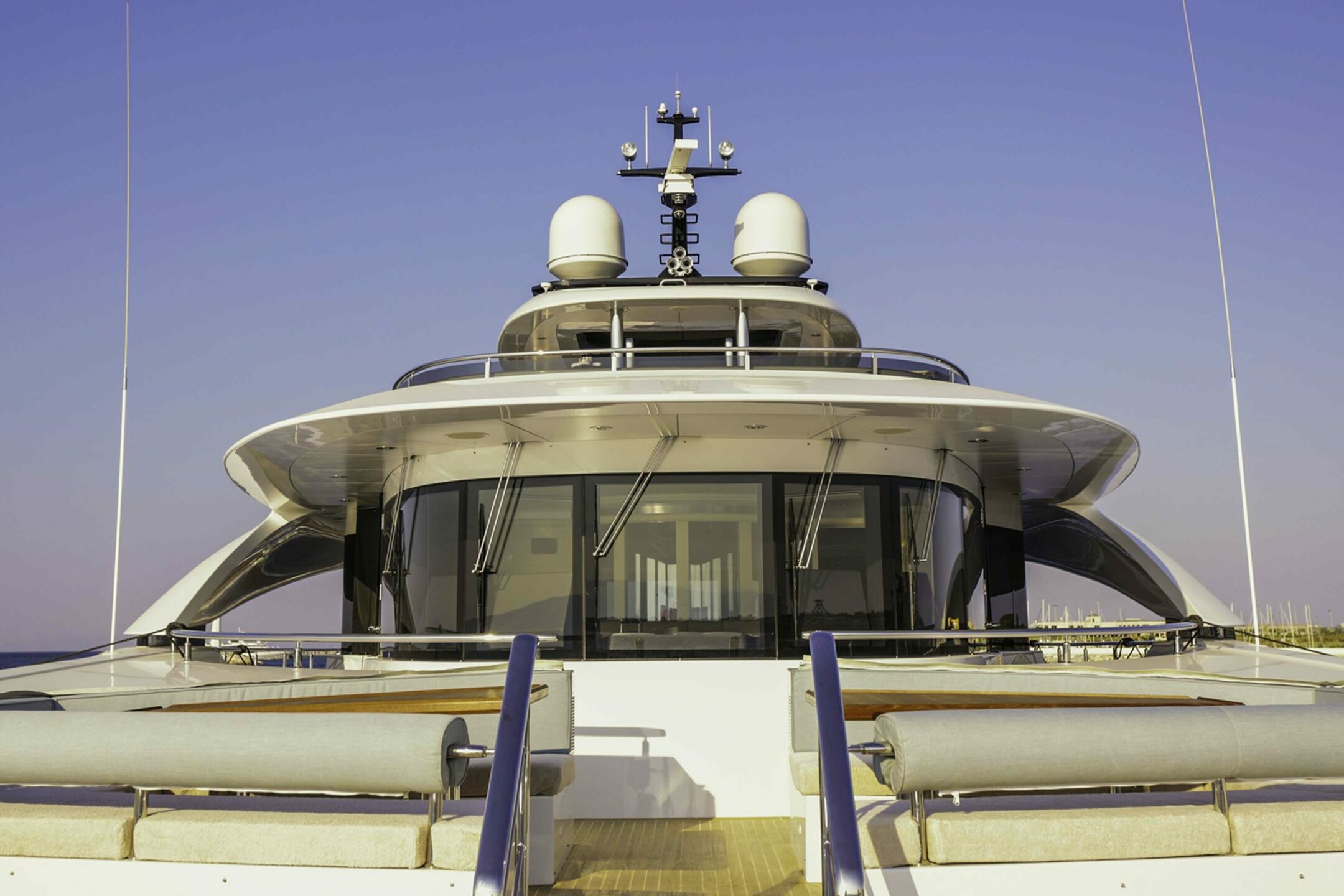 Luxury yacht QUARANTA 3.deck seating area