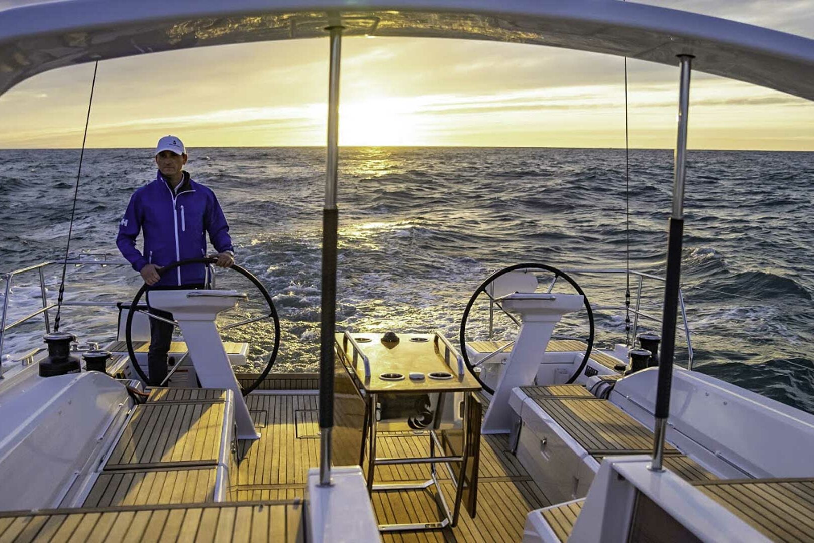 Oceanis 51.1 cockpit